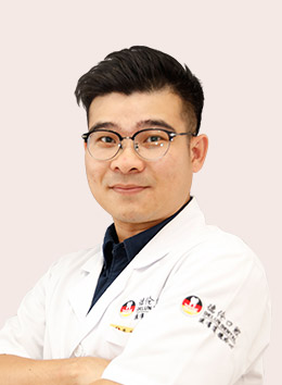 順德德倫口腔正畸主任